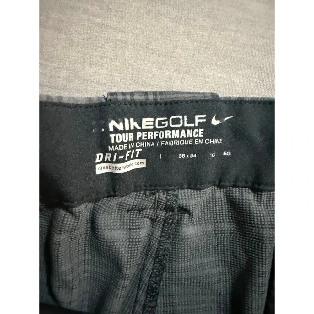 Nike‎ Golf Tour Performance DRI-FIT Men's Gray Plaid Golf Pants Size 38x34.